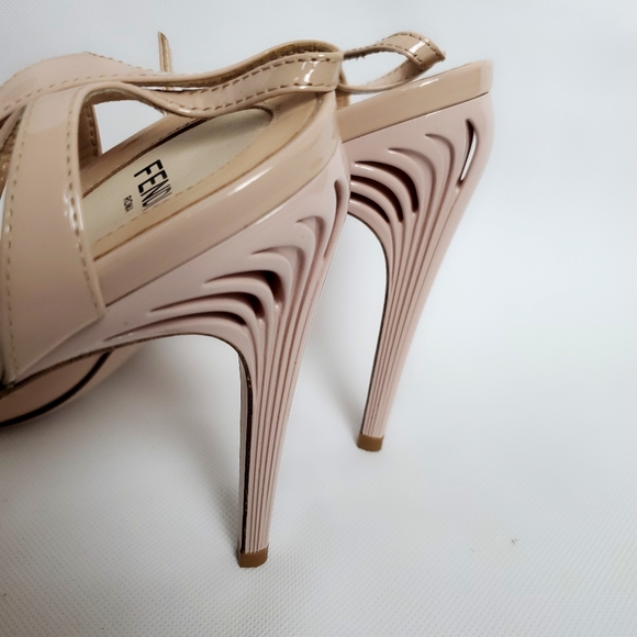 FENDI T STRAP PATENT NUDE HEELS sz 40.5 - Picture 6 of 6